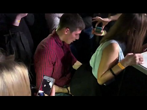 ❤️ Sex nyata dina nightclub Rusia. gadis Rusia 18 taun heubeul dina anus jeung heunceut fucked di nightclub a ❌ porno dina pornosu.sex78.ru ☑